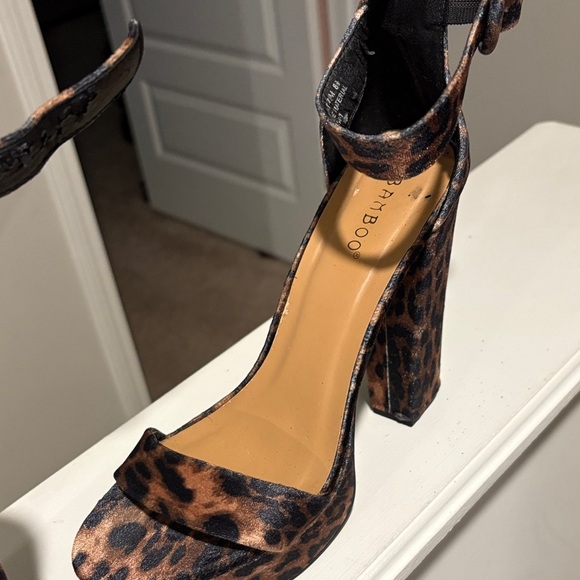 BAMBOO Brown and Black Platform Sandals - Picture 4 of 5